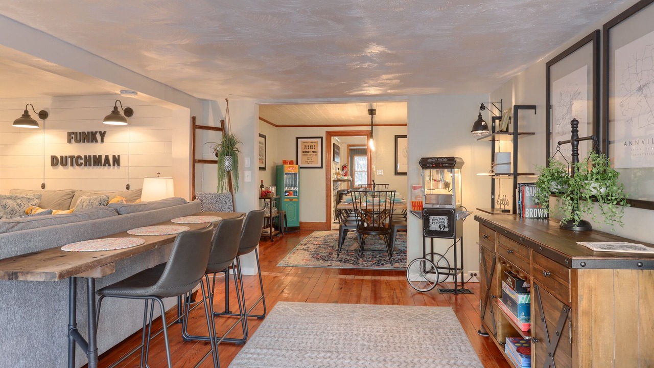 Photo of Bedroom in Annville