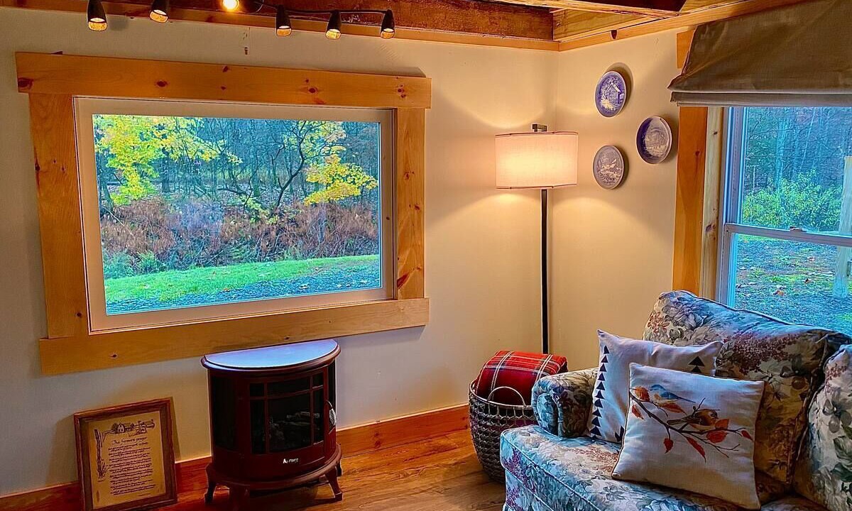 Photo of Livingroom in Hancock