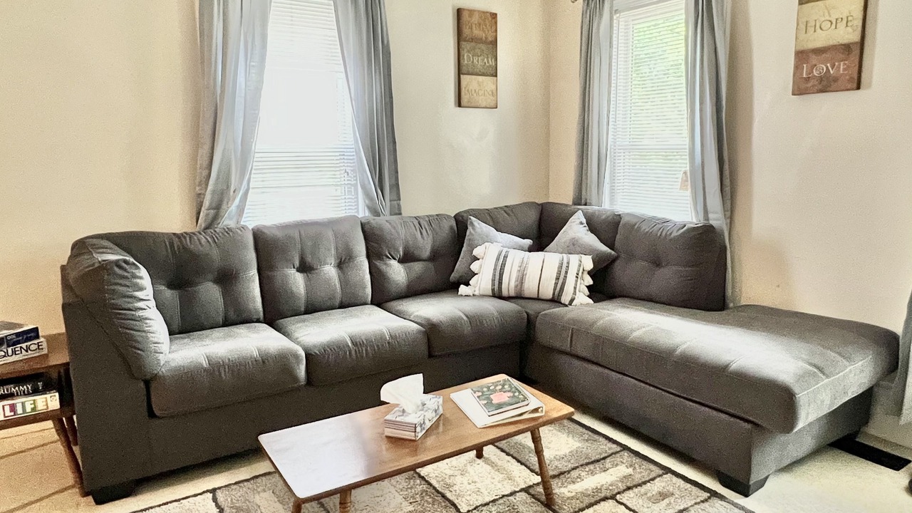Photo of Livingroom in Warren