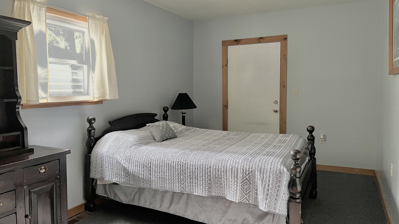 Photo of Bedroom in Warren