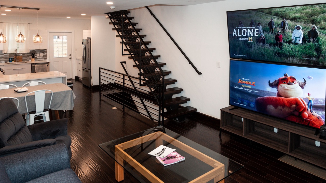 Photo of Livingroom in Graduate Hospital