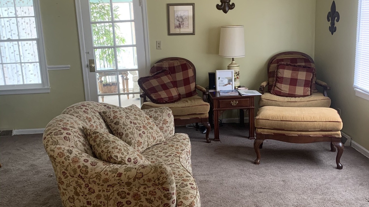 Photo of Livingroom in Alliance