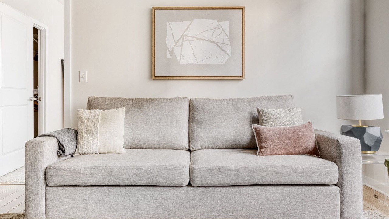 Photo of Livingroom in Near Northeast