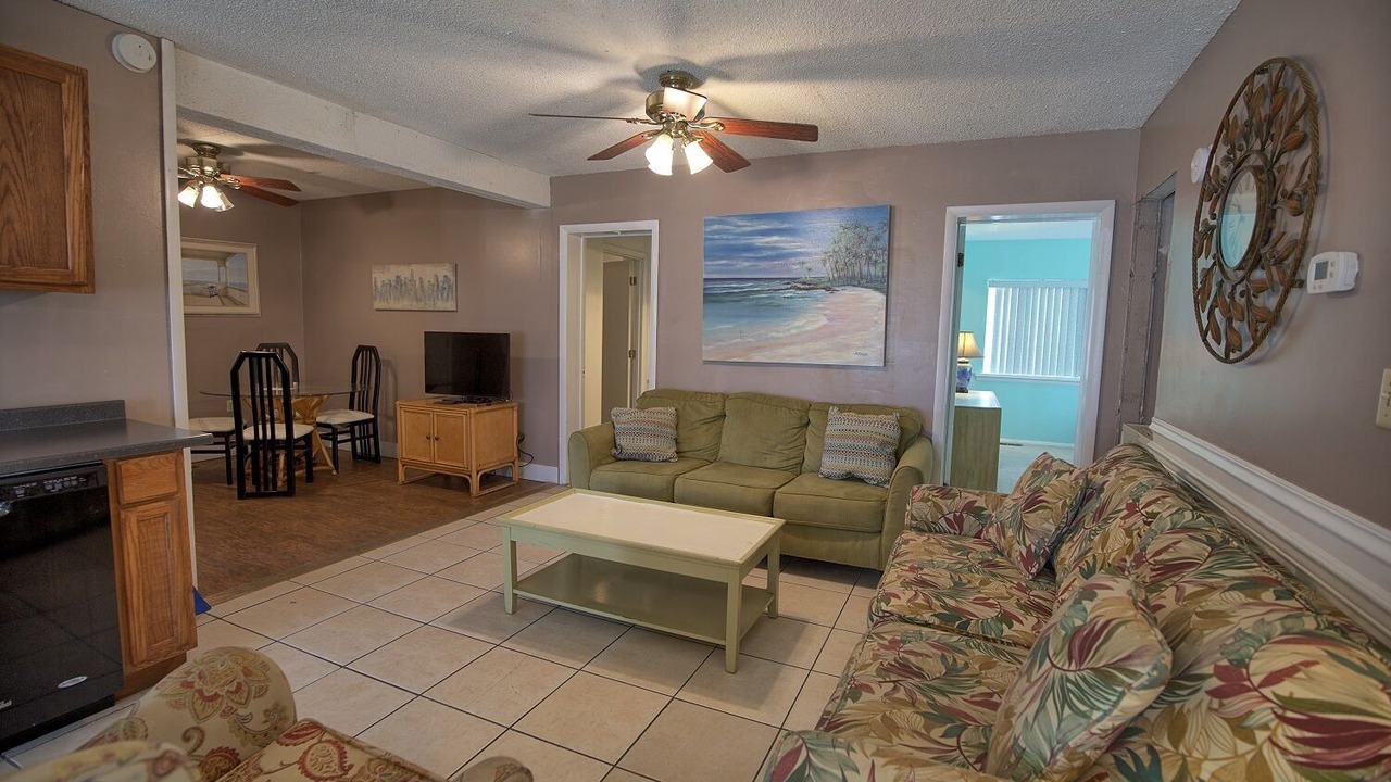 Photo of Livingroom in North Ocean City