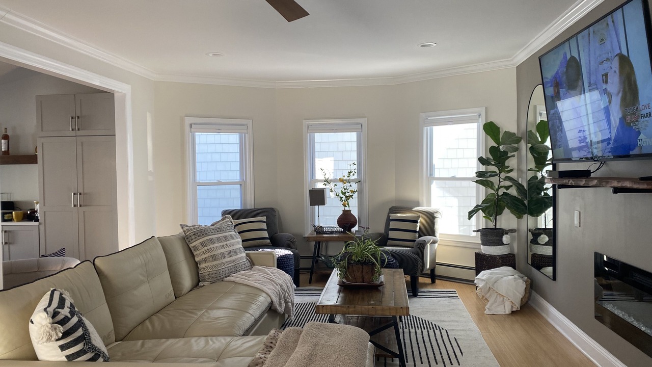 Photo of Livingroom in Bradley Beach