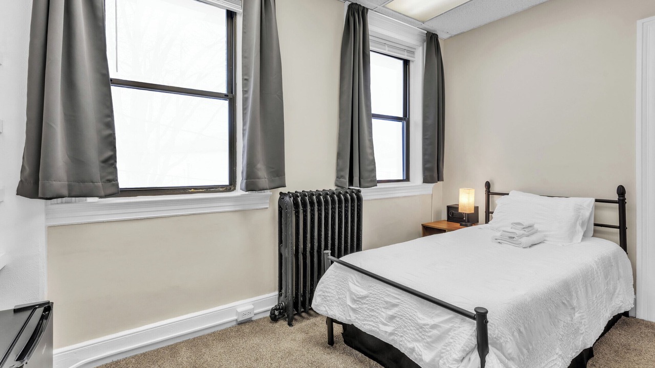 Photo of Bedroom in Coraopolis