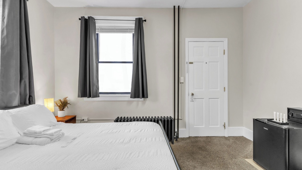 Photo of Bedroom in Coraopolis