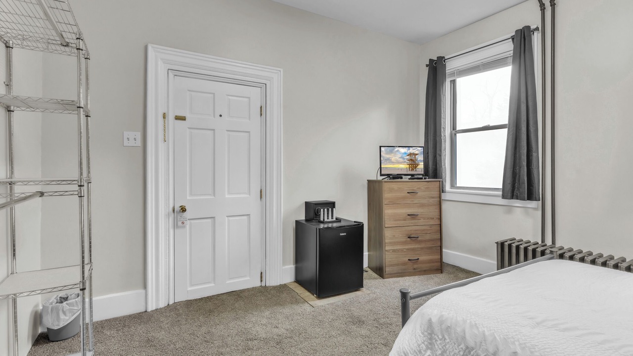 Photo of Bedroom in Coraopolis