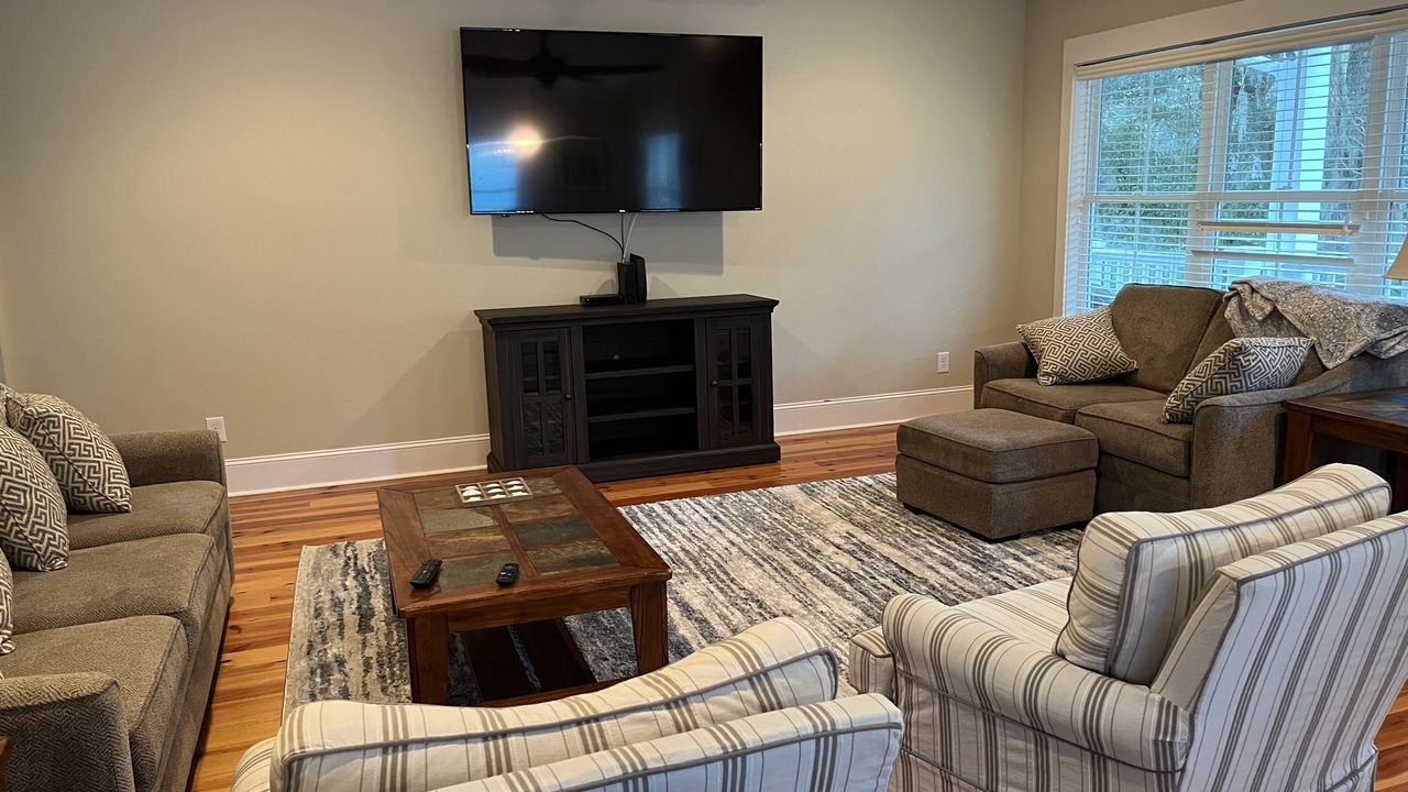 Photo of Livingroom in North Litchfield Beach