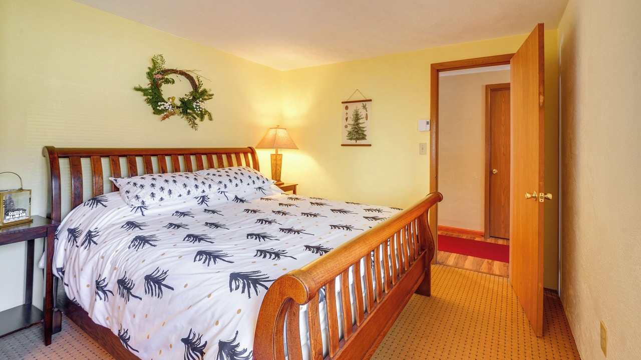 Photo of Bedroom in Hidden Valley