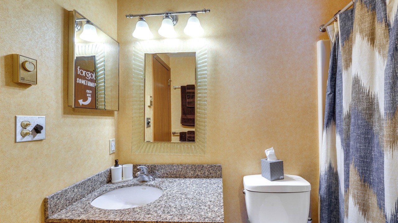 Photo of Bathroom in Hidden Valley