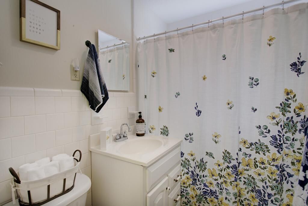 Photo of Bathroom in Schley