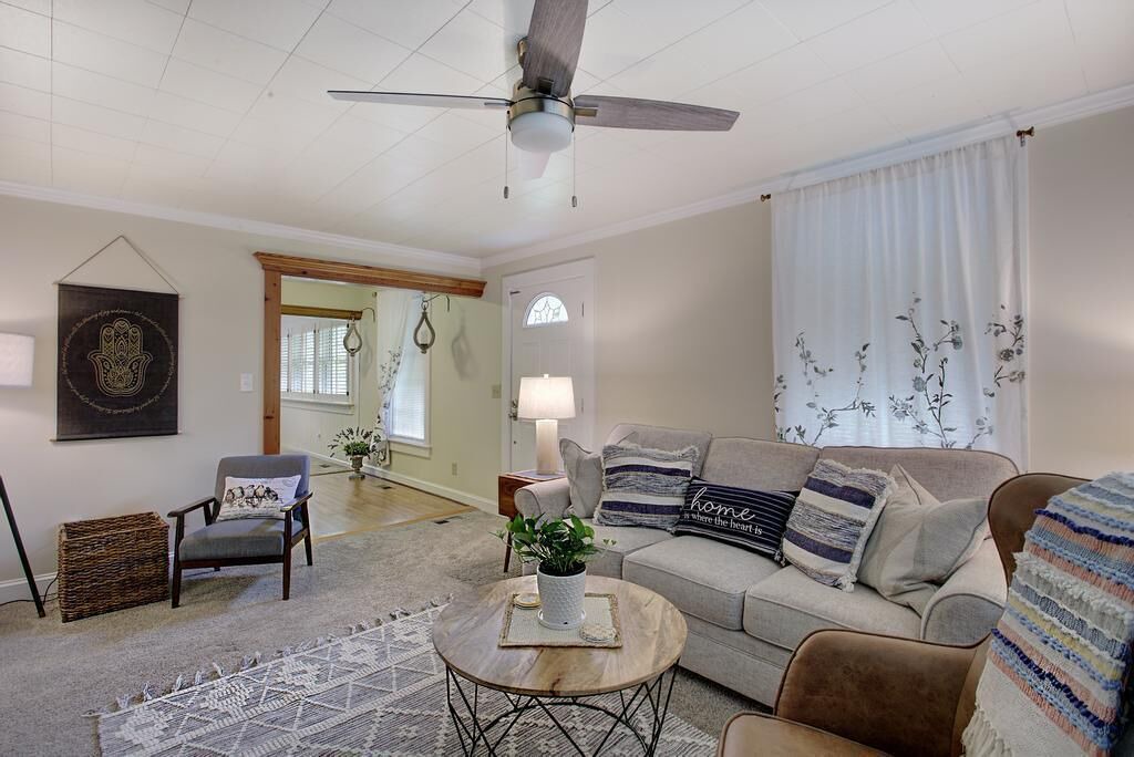 Photo of Livingroom in Schley