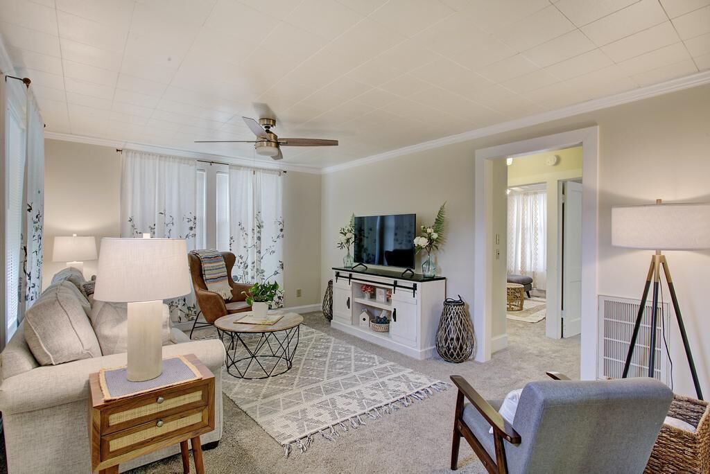 Photo of Livingroom in Schley