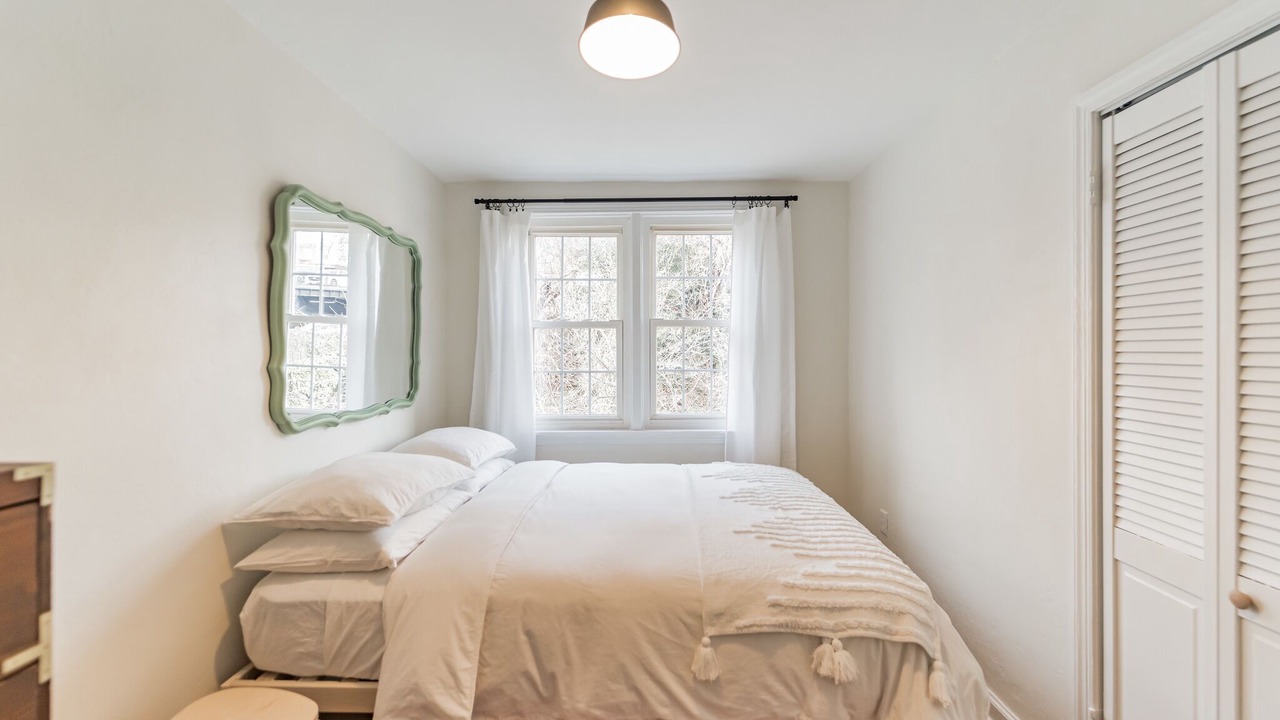 Photo of Bedroom in Roxborough-Manayunk