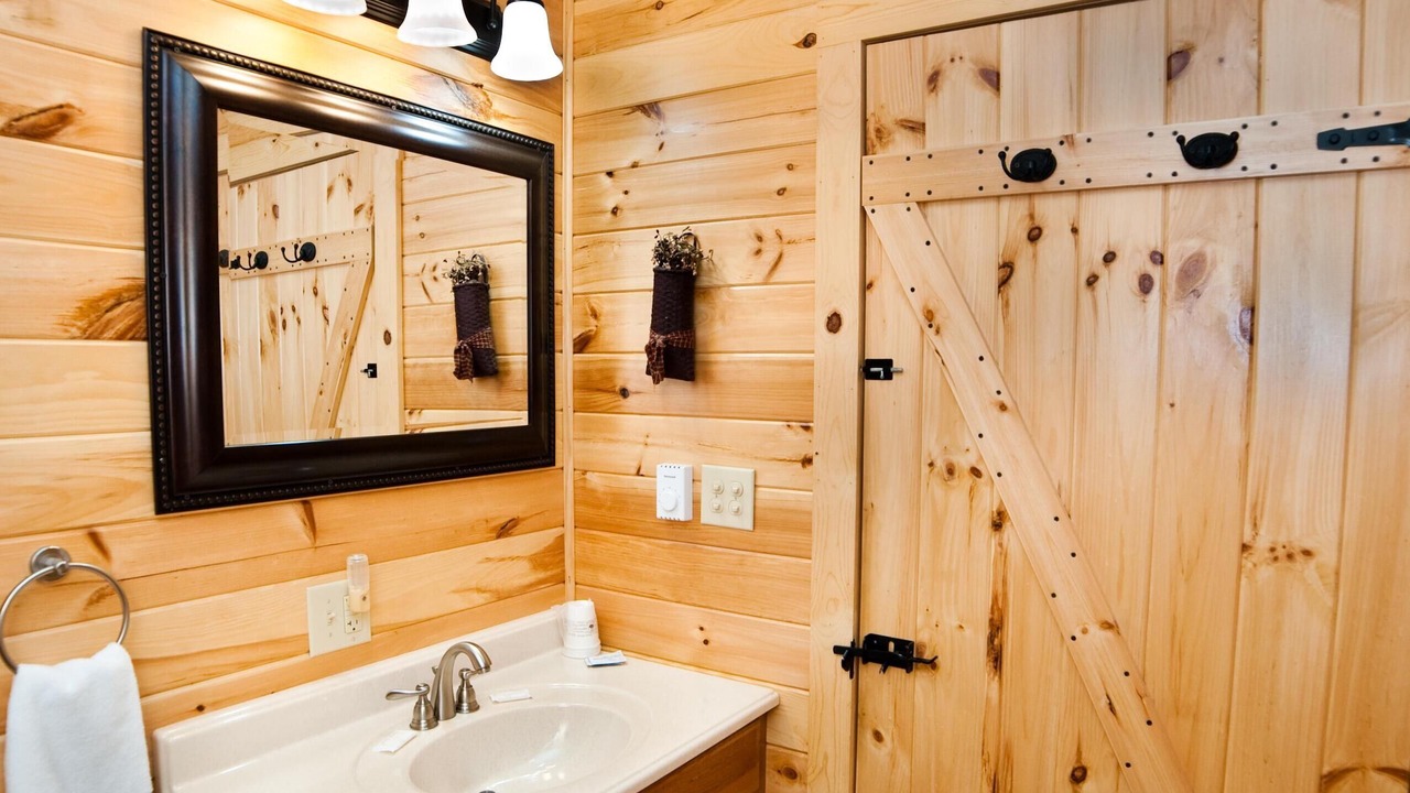 Photo of Bathroom in Flintstone