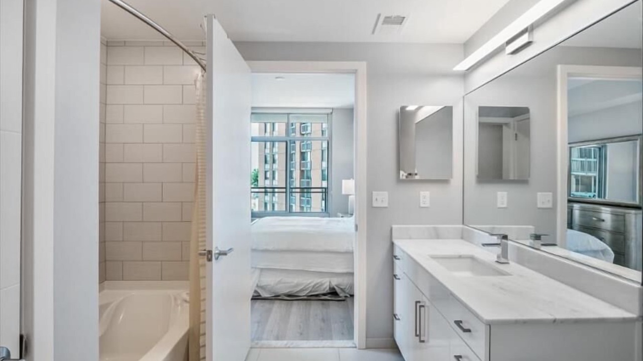 Photo of Bathroom in Woodmont Triangle