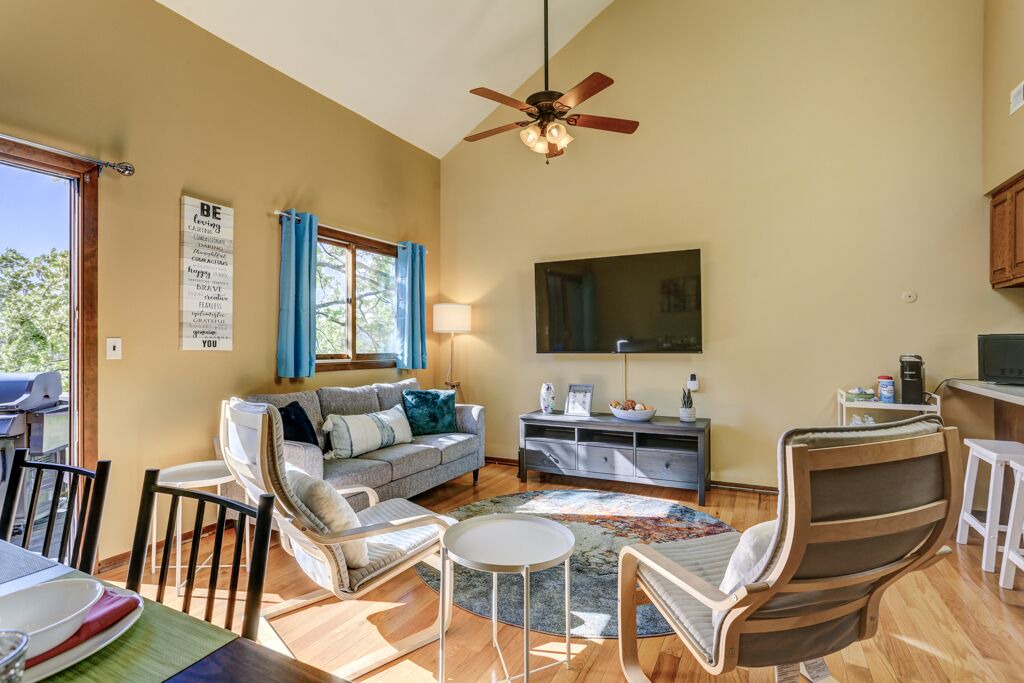 Photo of Livingroom in Vernon