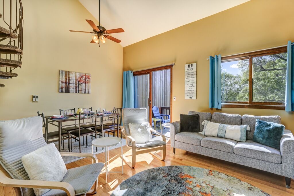 Photo of Livingroom in Vernon