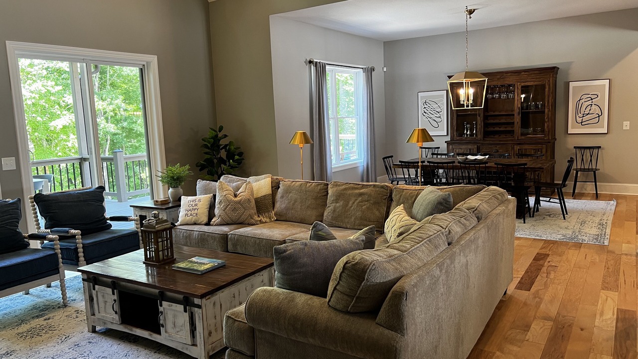 Photo of Livingroom in Caryville