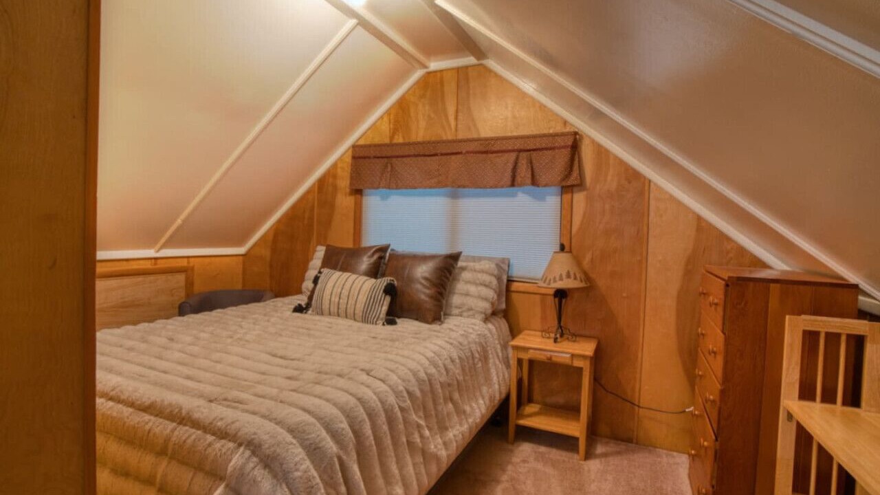 Photo of Bedroom in Island Park