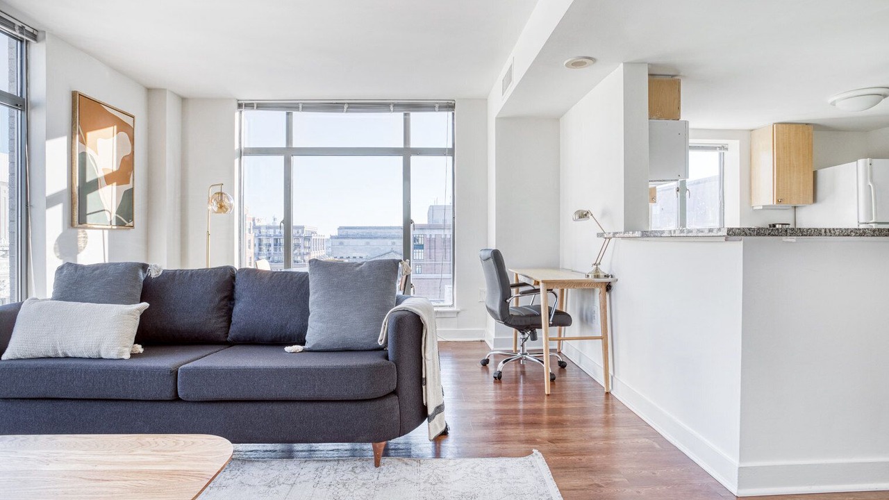 Photo of Livingroom in Penn Quarter