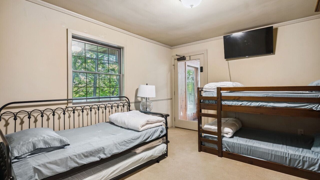 Photo of Bedroom in South Bloomingville