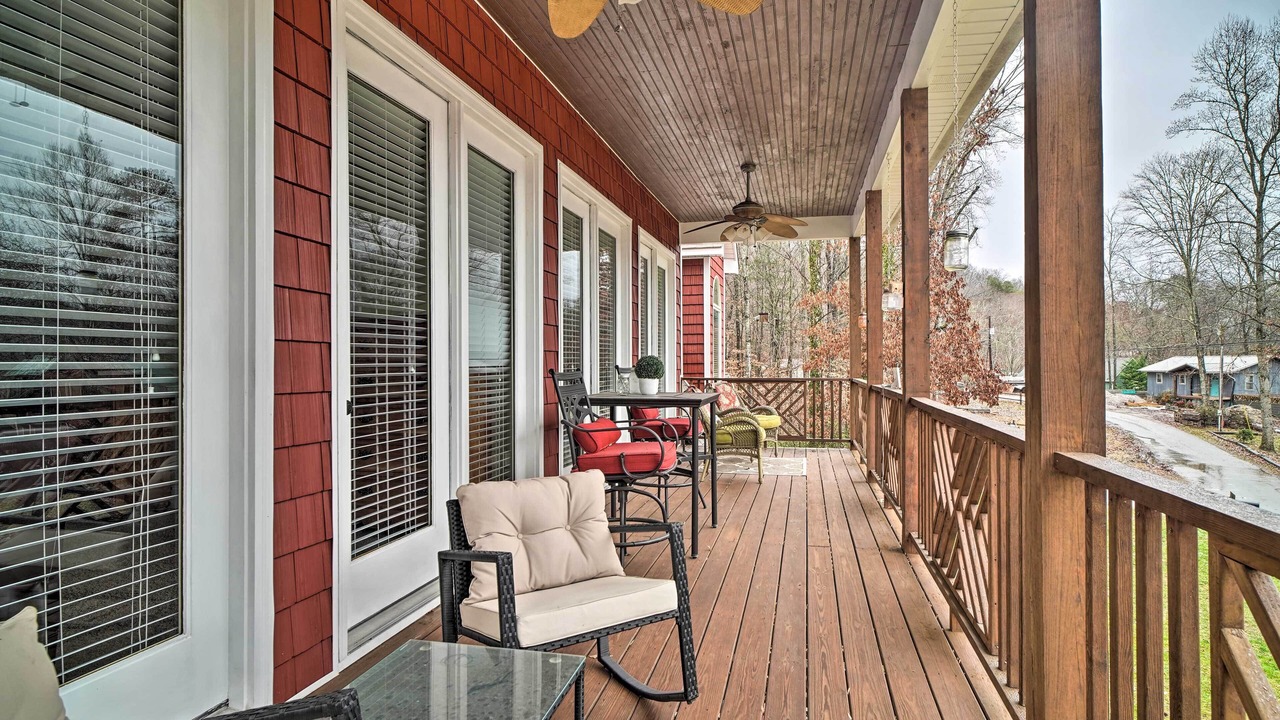 Photo of Patio Balcony in Sharps Chapel