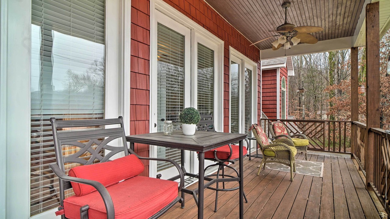 Photo of Patio Balcony in Sharps Chapel