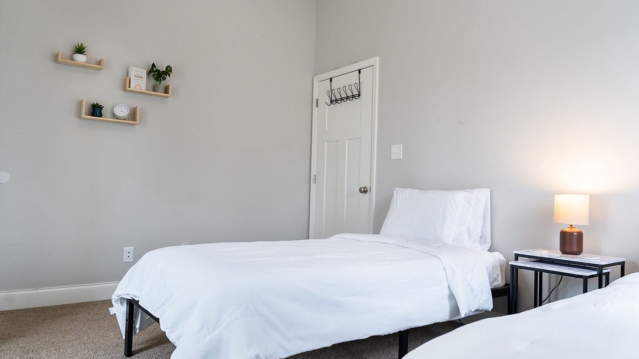 Photo of Bedroom in Ashley Oaks