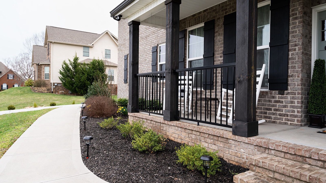 Photo of Patio Balcony in Ashley Oaks