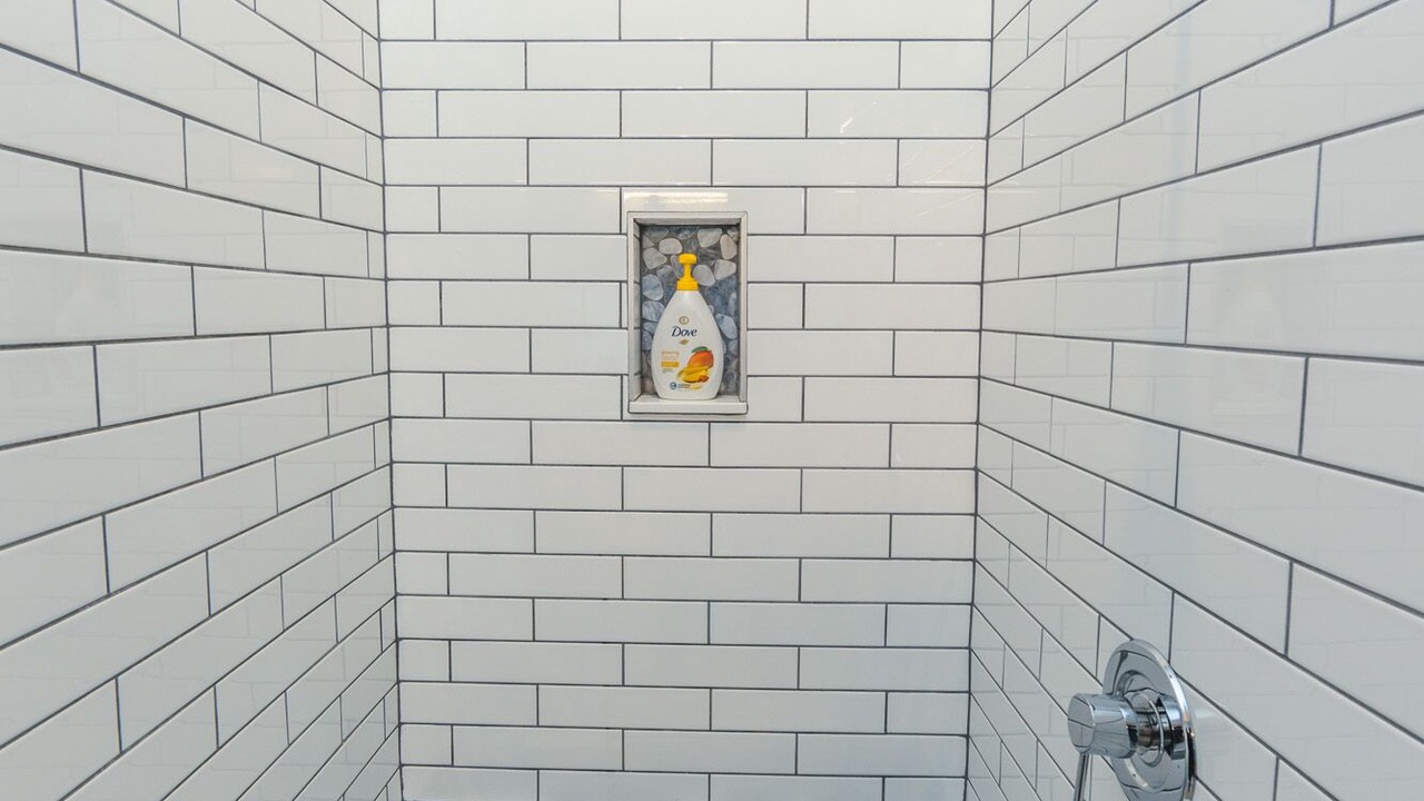 Photo of Bathroom in Detroit - Shoreway