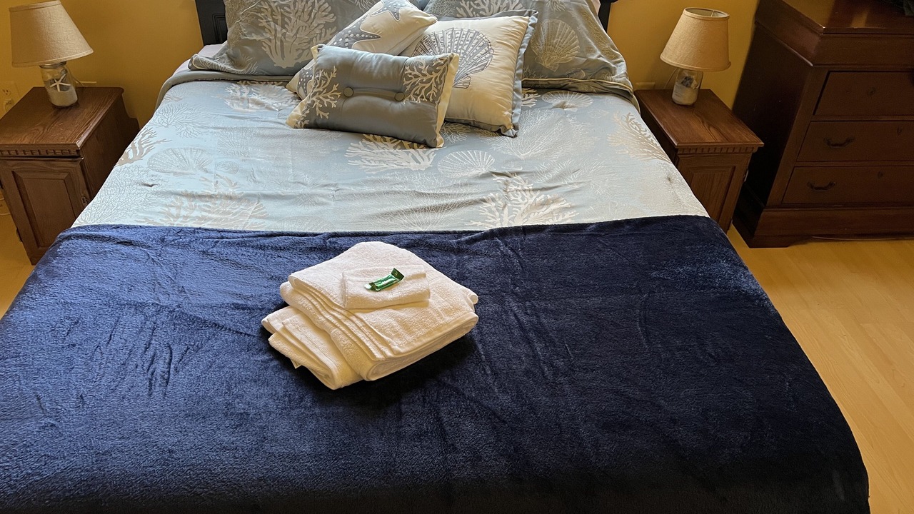 Photo of Bedroom in Calvert Beach-Long Beach