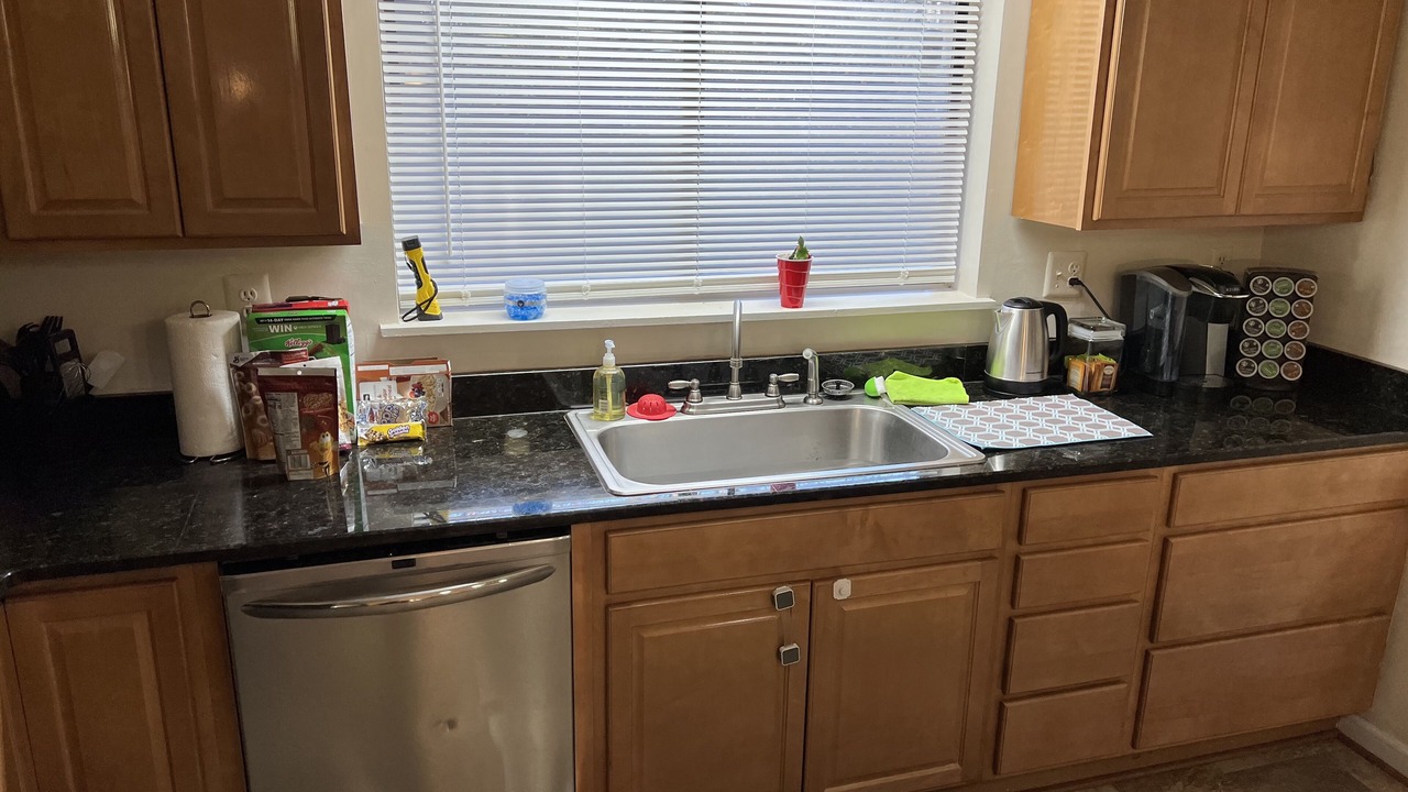 Photo of Kitchen in Calvert Beach-Long Beach