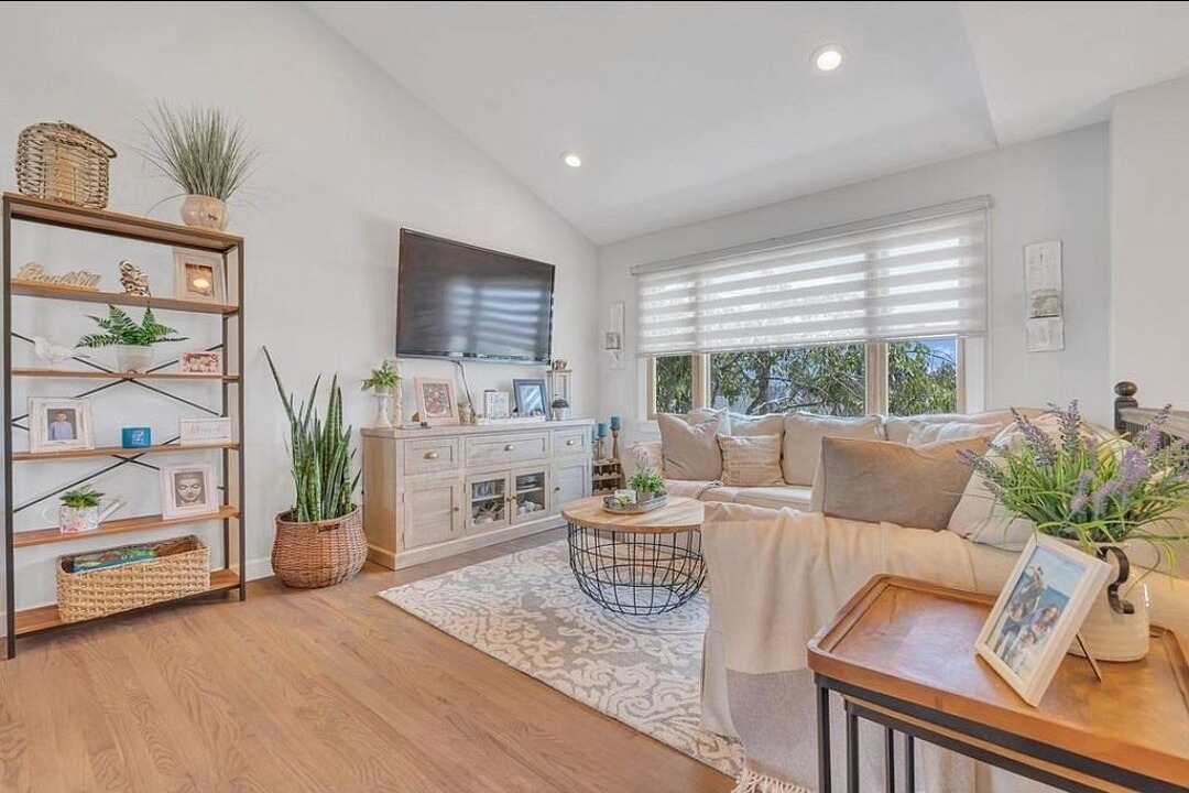 Photo of Livingroom in Bayville