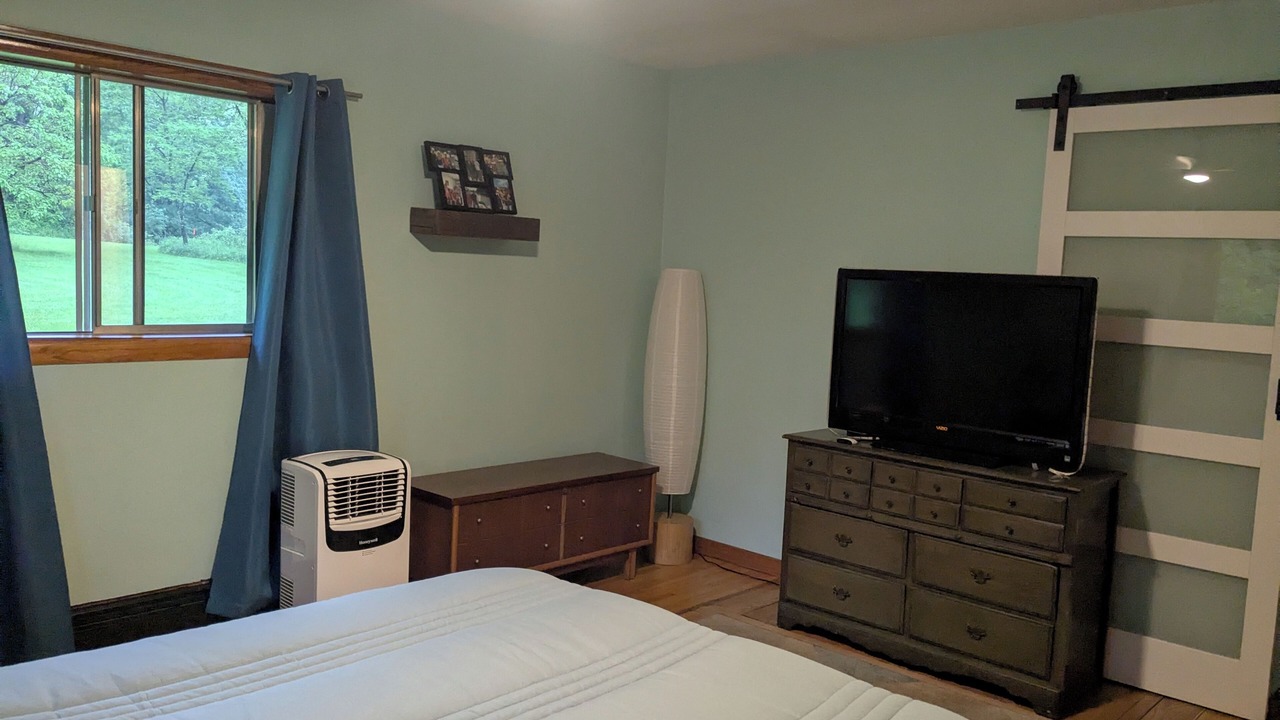Photo of Bedroom in Harman