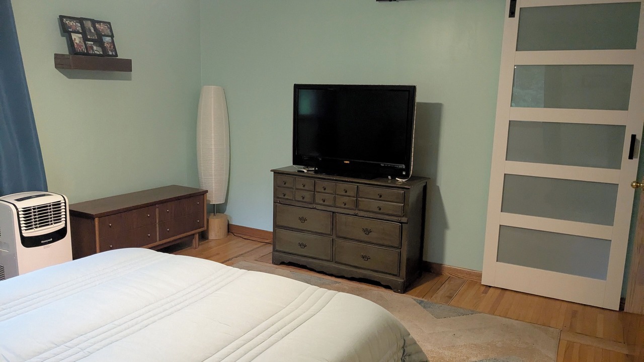 Photo of Bedroom in Harman