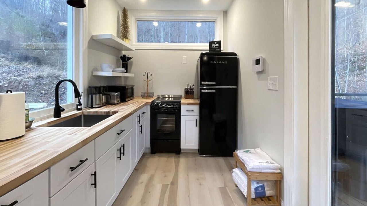 Photo of Kitchen in Hurricane