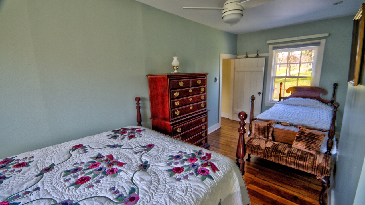 Photo of Bedroom in Hamilton