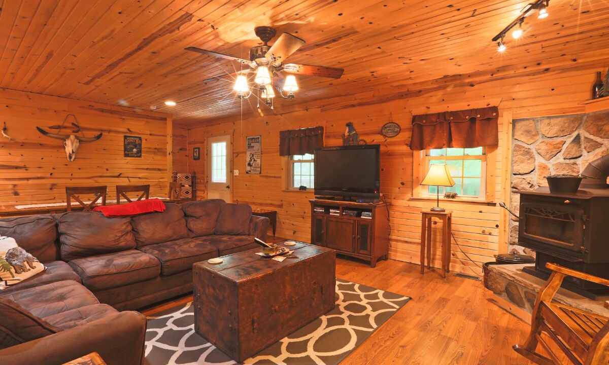 Photo of Livingroom in Bladensburg