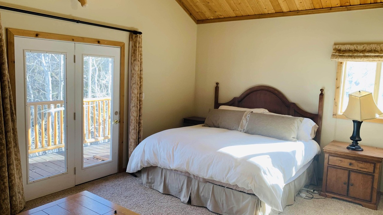 Photo of Bedroom in Timber Lakes