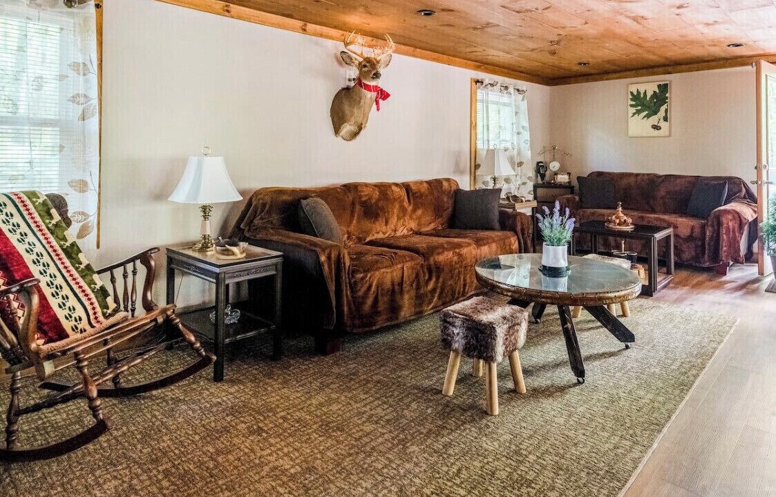 Photo of Livingroom in East Stroudsburg