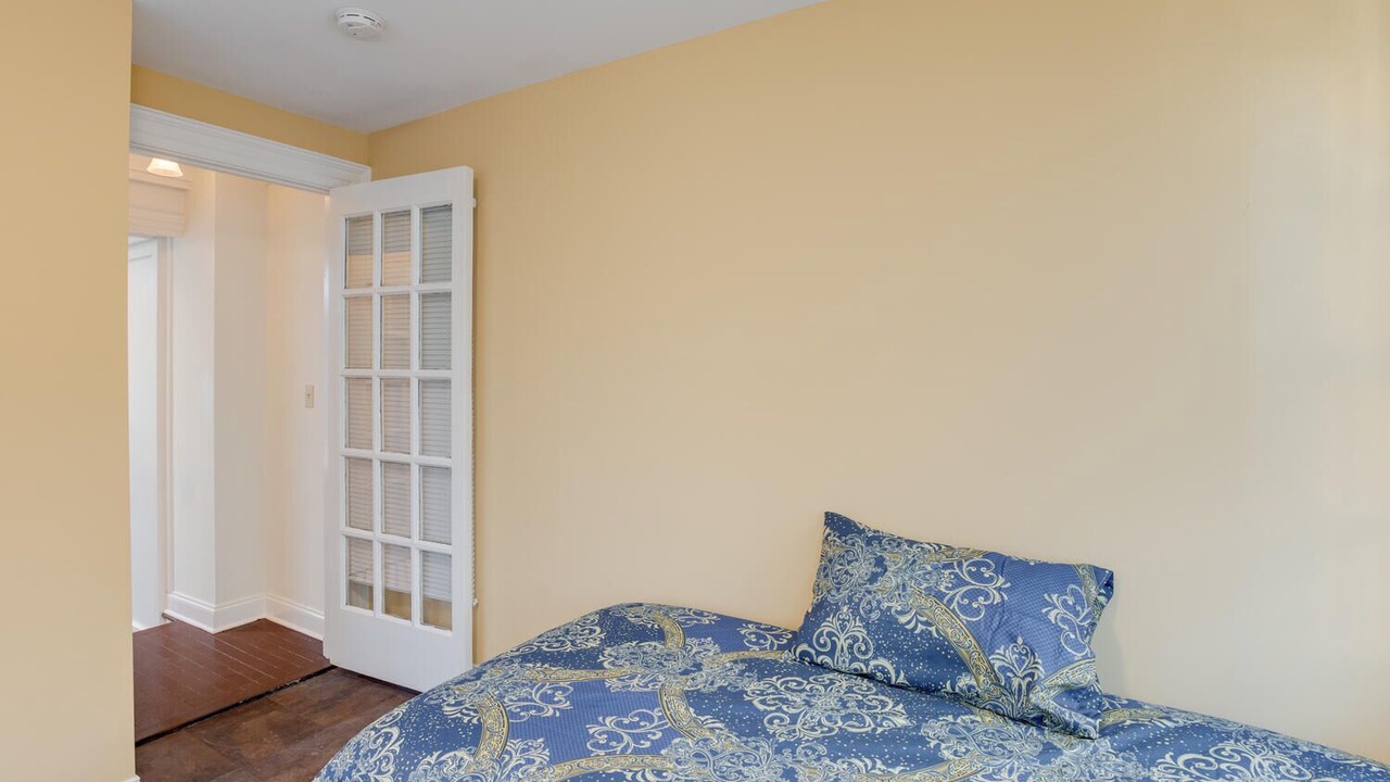 Photo of Bedroom in Mount Vernon
