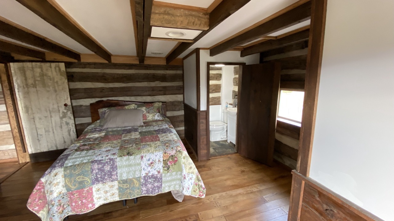 Photo of Bedroom in Greene County