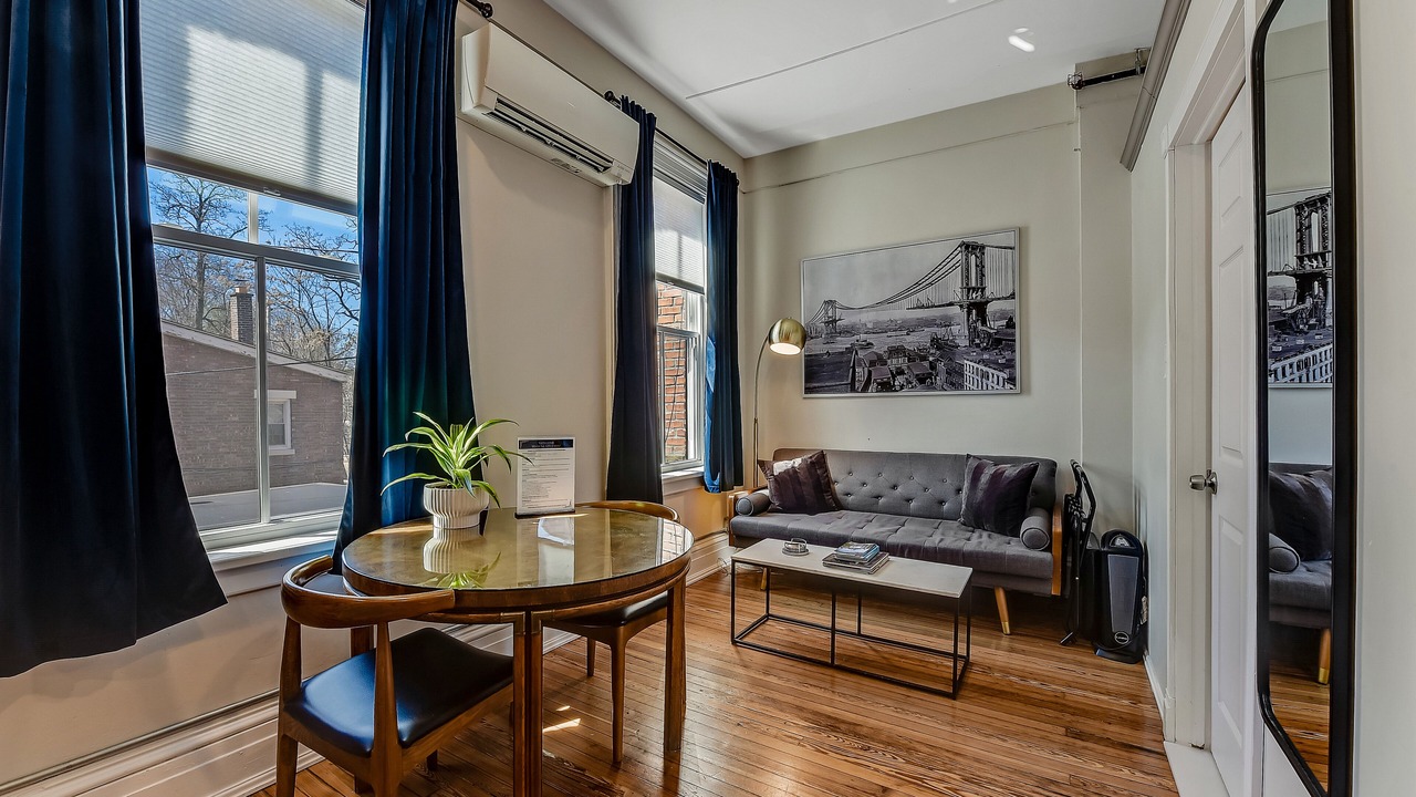 Photo of Livingroom in Beacon