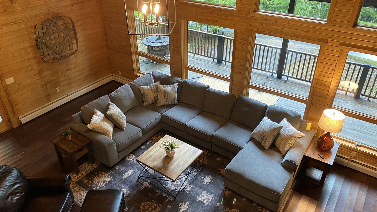 Photo of Livingroom in Treasure Lake