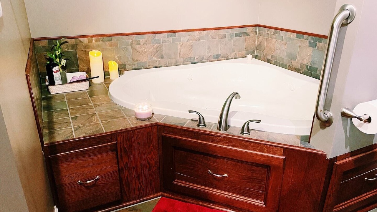 Photo of Bathroom in Ohio City