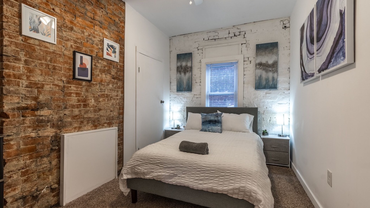 Photo of Bedroom in South Side Slopes