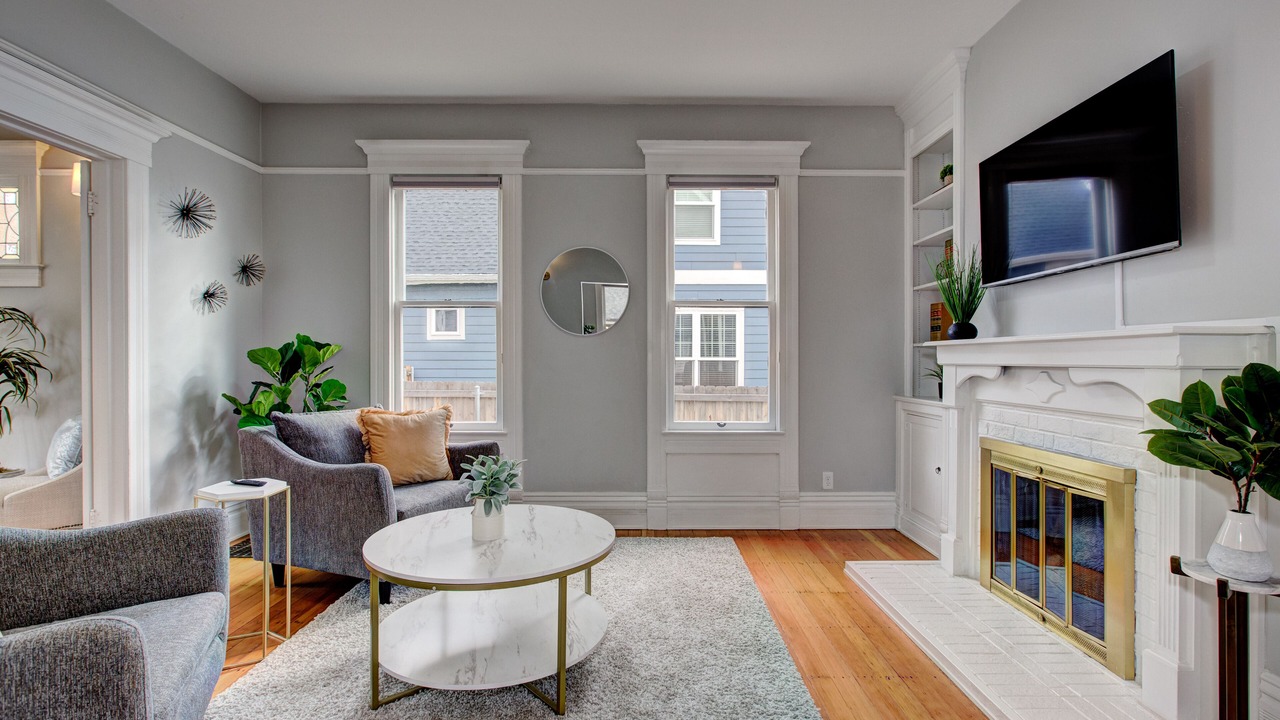 Photo of Livingroom in North End