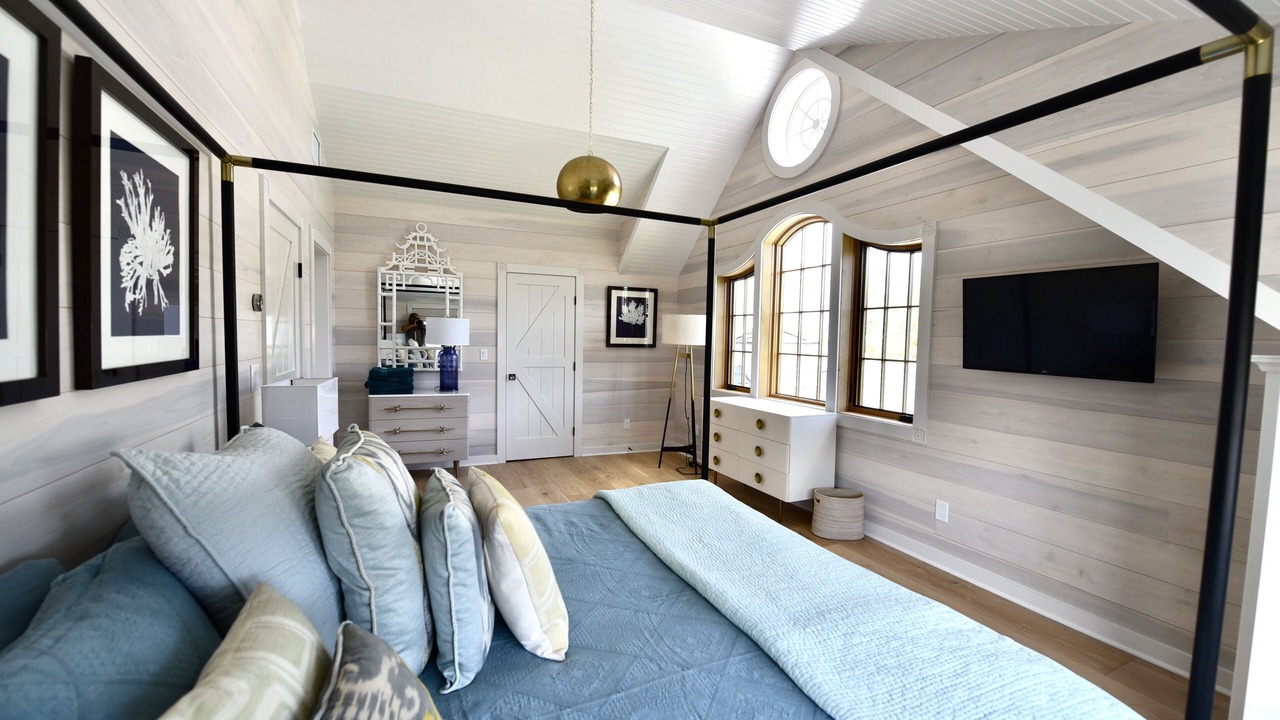 Photo of Bedroom in Avon